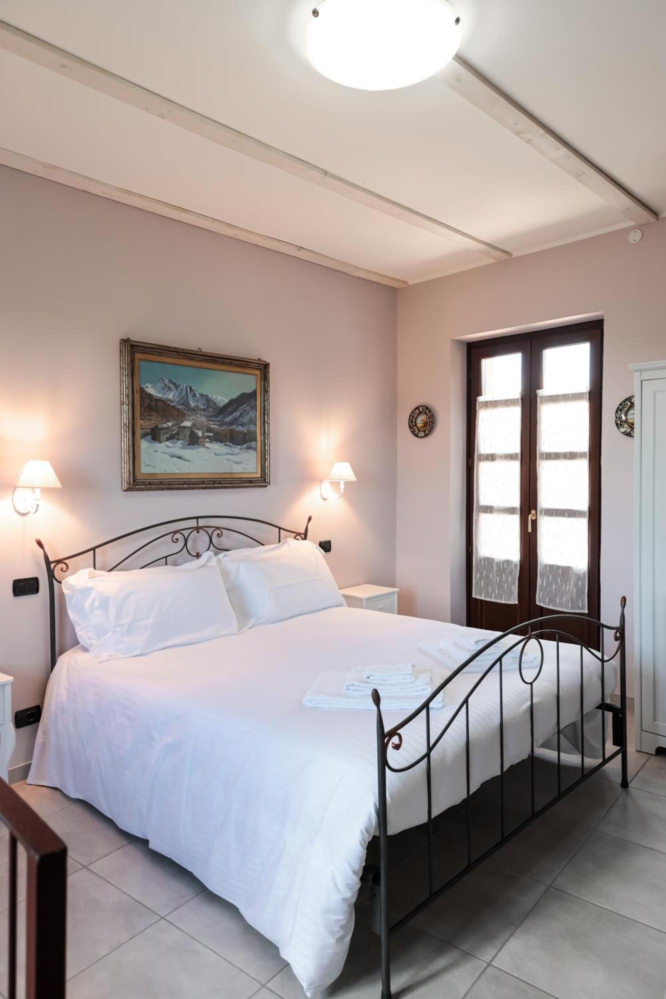 La Cantinella Country House La Morra Buitenkant foto